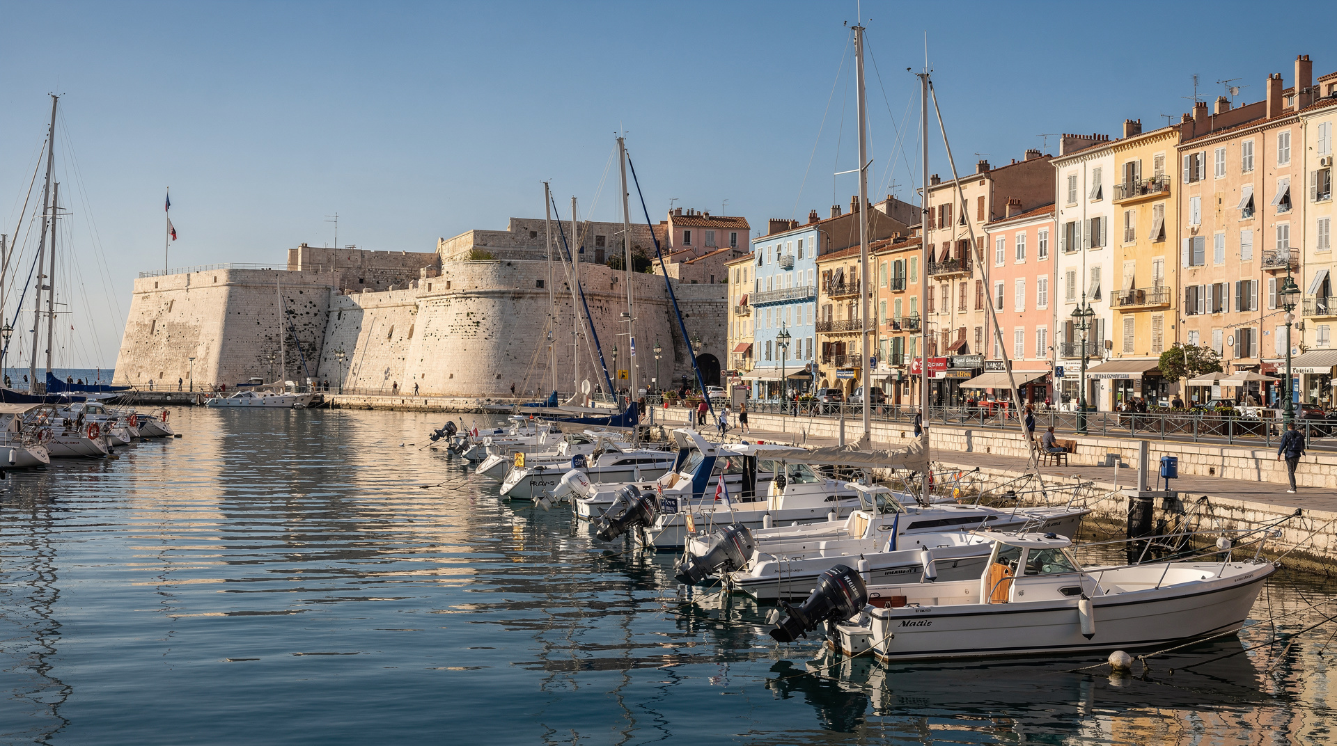 25 Dinge, die Sie vor Ihrer Marseille-Reise wissen sollten — 25 ehrliche Tipps für Marseille-Erstbesucher: Was überrascht, was zu meiden ist 