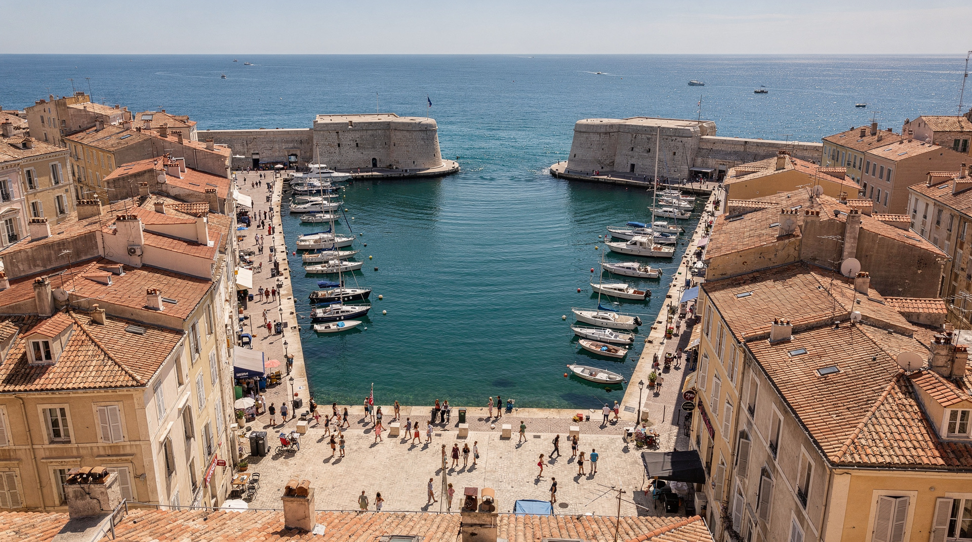Marseille gegen die Klischees — was Menschen falsch verstehen — Ist Marseille gefährlich? Ist die Bouillabaisse Abzocke? Wir nehmen die Klischee