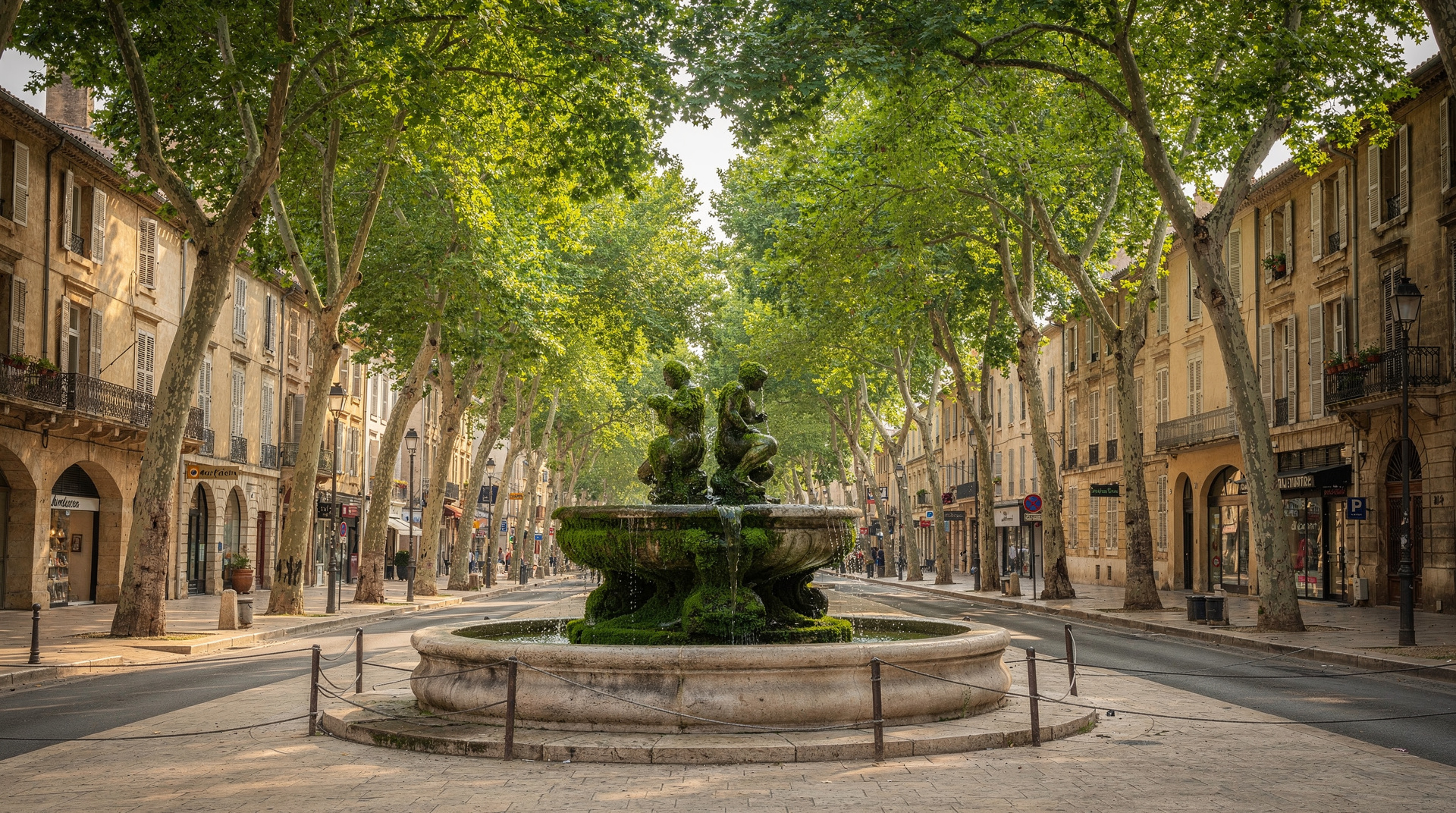 Tagesausflug nach Aix-en-Provence ab Marseille: der vollständige Reiseführer — Aix-en-Provence per Zug ab Marseille — Cours Mirabeau, Märkte, Cézanne-Atelierbe