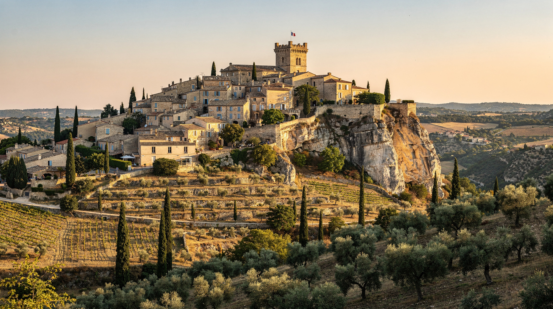 Luberon-Dörfer als Tagesausflug ab Marseille: Auto nötig, Parken ehrlich erklärt — Luberon-Tagesausflug ab Marseille — Gordes, Roussillon, Sénanque, Bonnieux, Lour