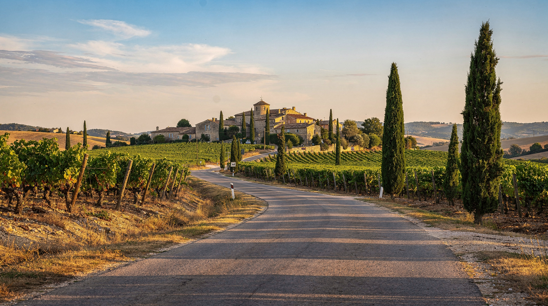 Provence-Weinrouten: Selbstfahrer-Strecken, offizielle Routen und die beste 3-Tages-Route — Provence-Weinrouten — Bandol-Cassis-Küste, Sainte-Victoire-Strecke, Châteauneuf 