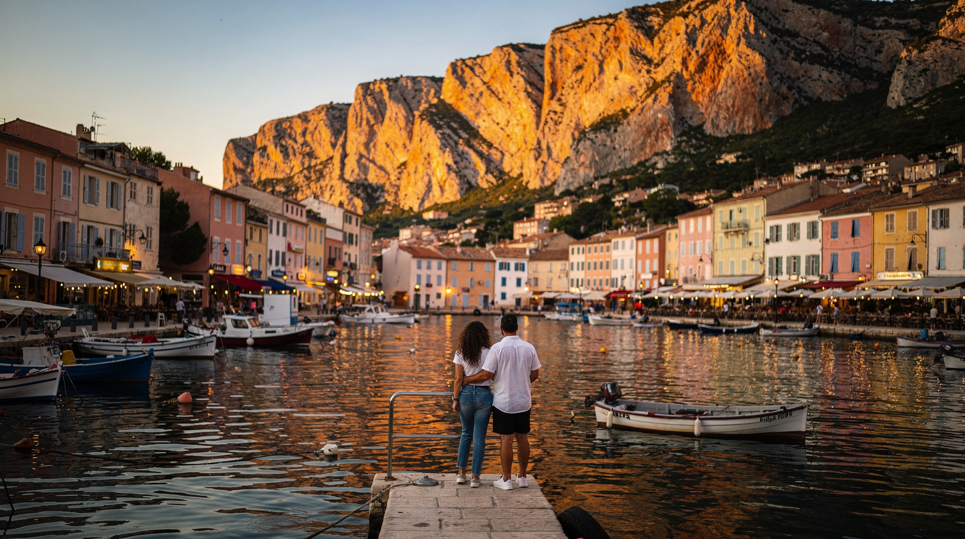 Marseille und Cassis in 2 Tagen: ein Küsten-Wochenende für Paare — Zwei Tage: Marseille und Cassis per Zug — Vieux-Port, Calanques-Bootstour, Cassi